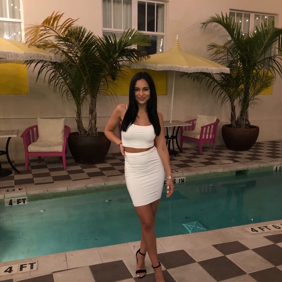 See It In Your Eyes Set - Ivory - Picture 6 of 10